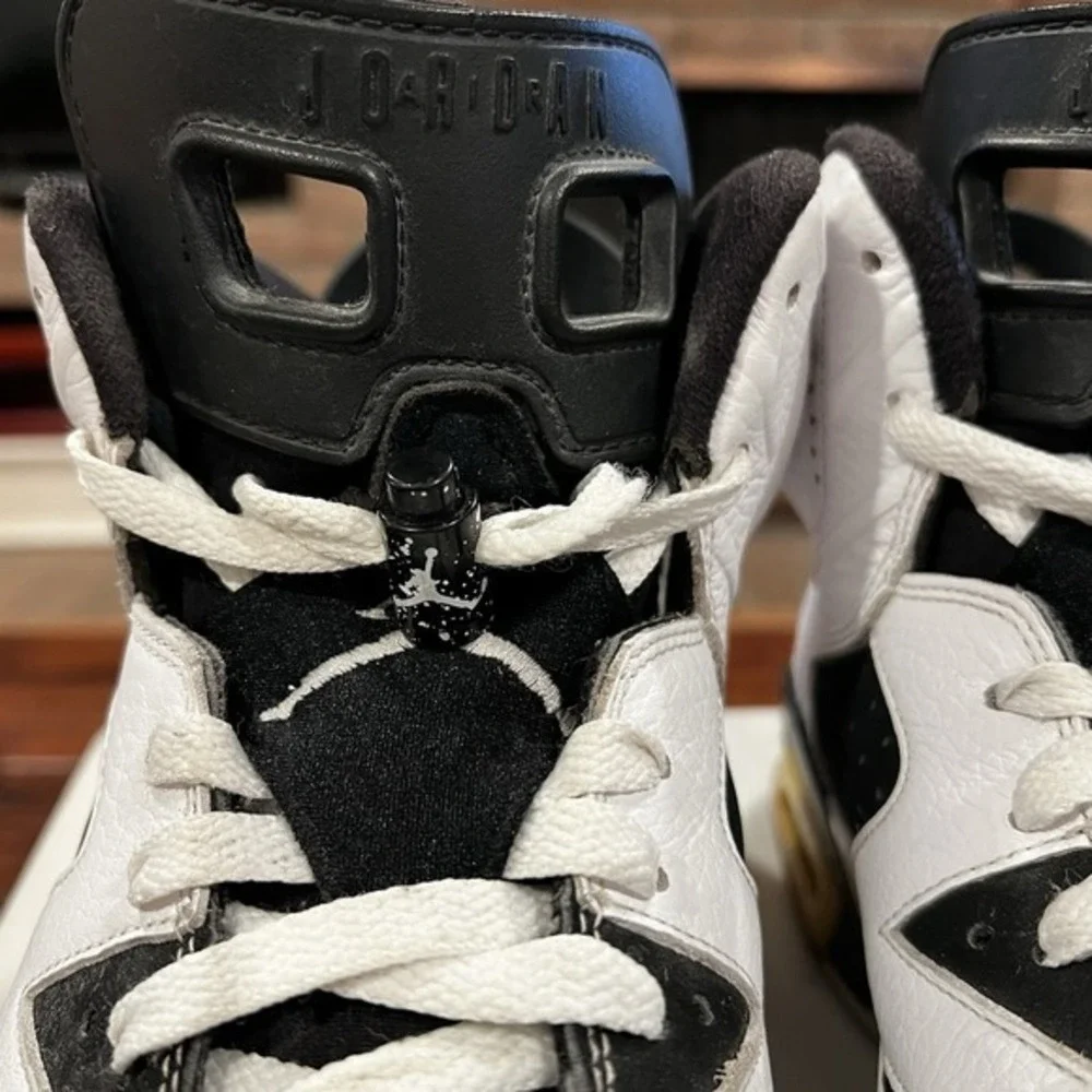 Air Jordan Retro VI 6 Oreo 2010 384664-101 Black/White Men's Size 10‎ No Box